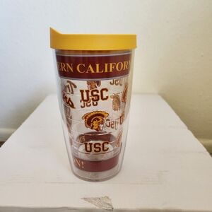 USC Tumbler with Yellow Lid